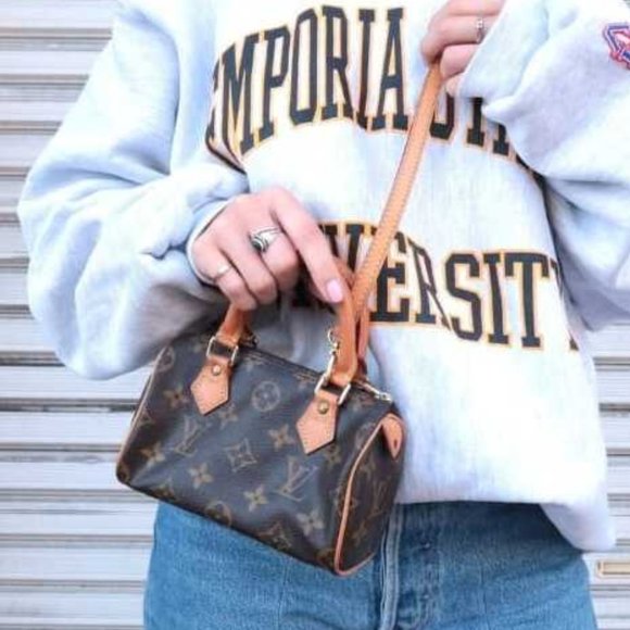 Louis Vuitton Handbags - 💎✨BEAUTIFUL✨💎 Louis Vuitton Monogram Mini Speedy & Strap